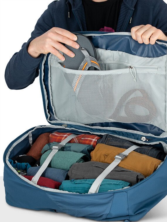 Osprey Daylite Carry-On Travel Pack 44 - Petunia Blue
