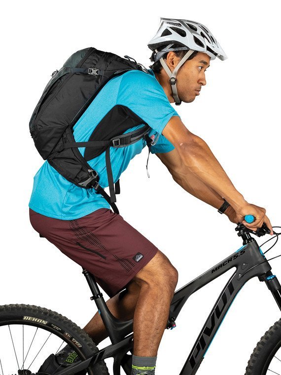Osprey SISKIN 12 - Black